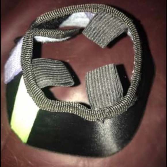 Caring Collar - Picture 3 of 3